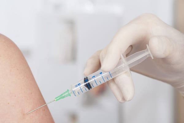 使用大族激光飛行打標機迎接新冠疫情新考驗！